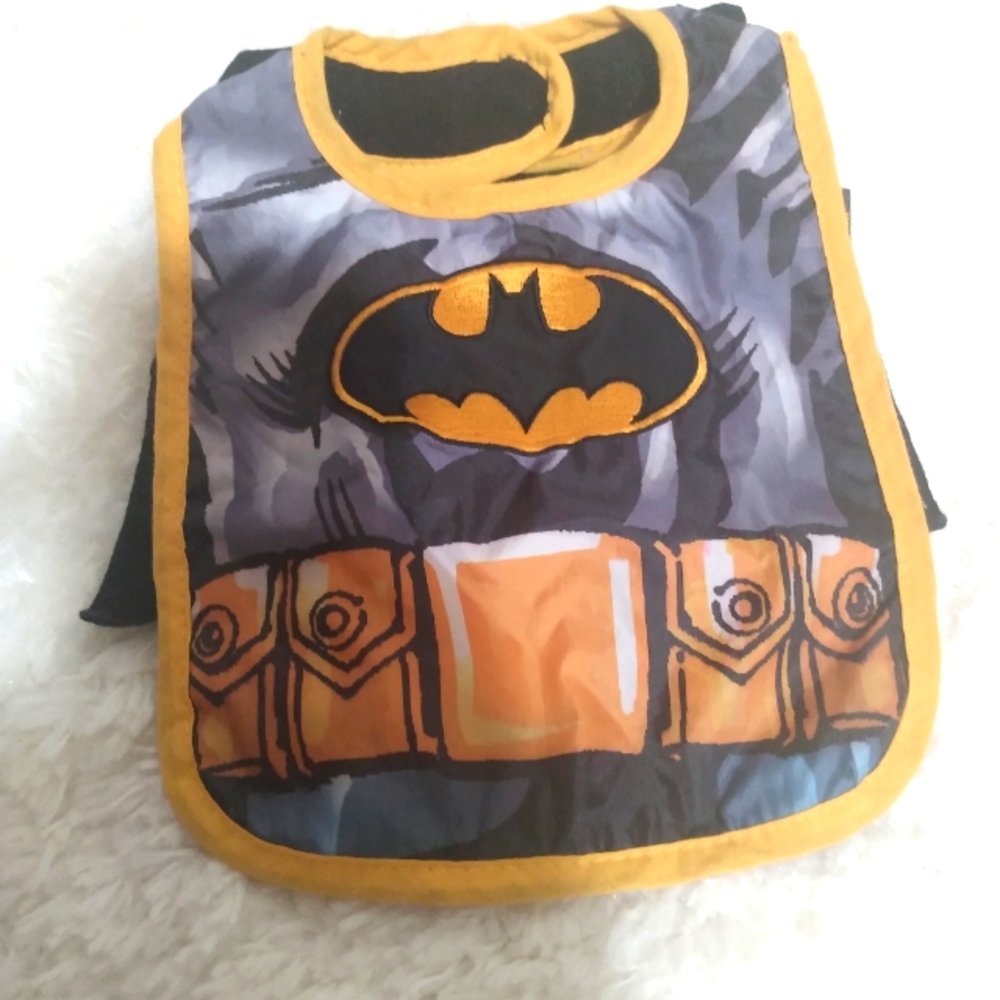Nwot dc batman two piece baby bib